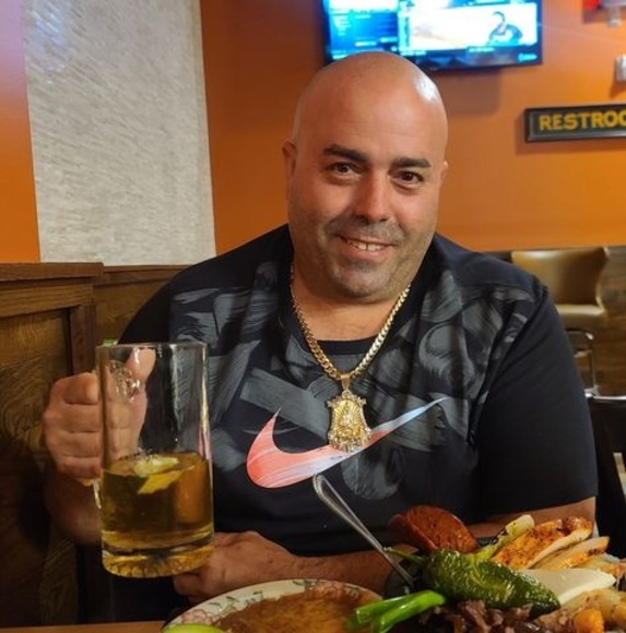 Meet your Posher, Jorge - Picture 1 of 1